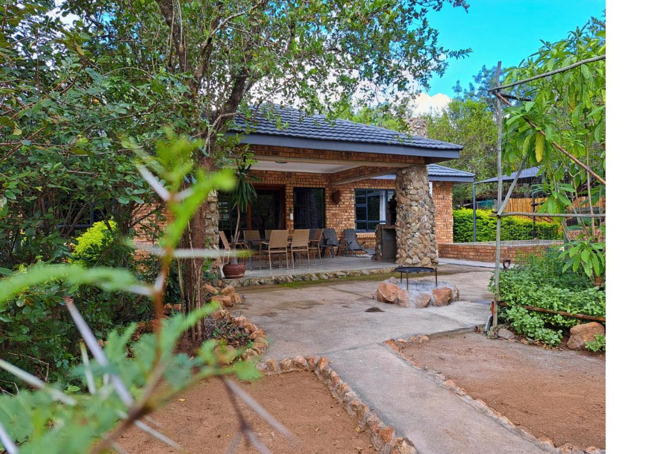 Lion King Villa Marloth Park Bagian luar foto